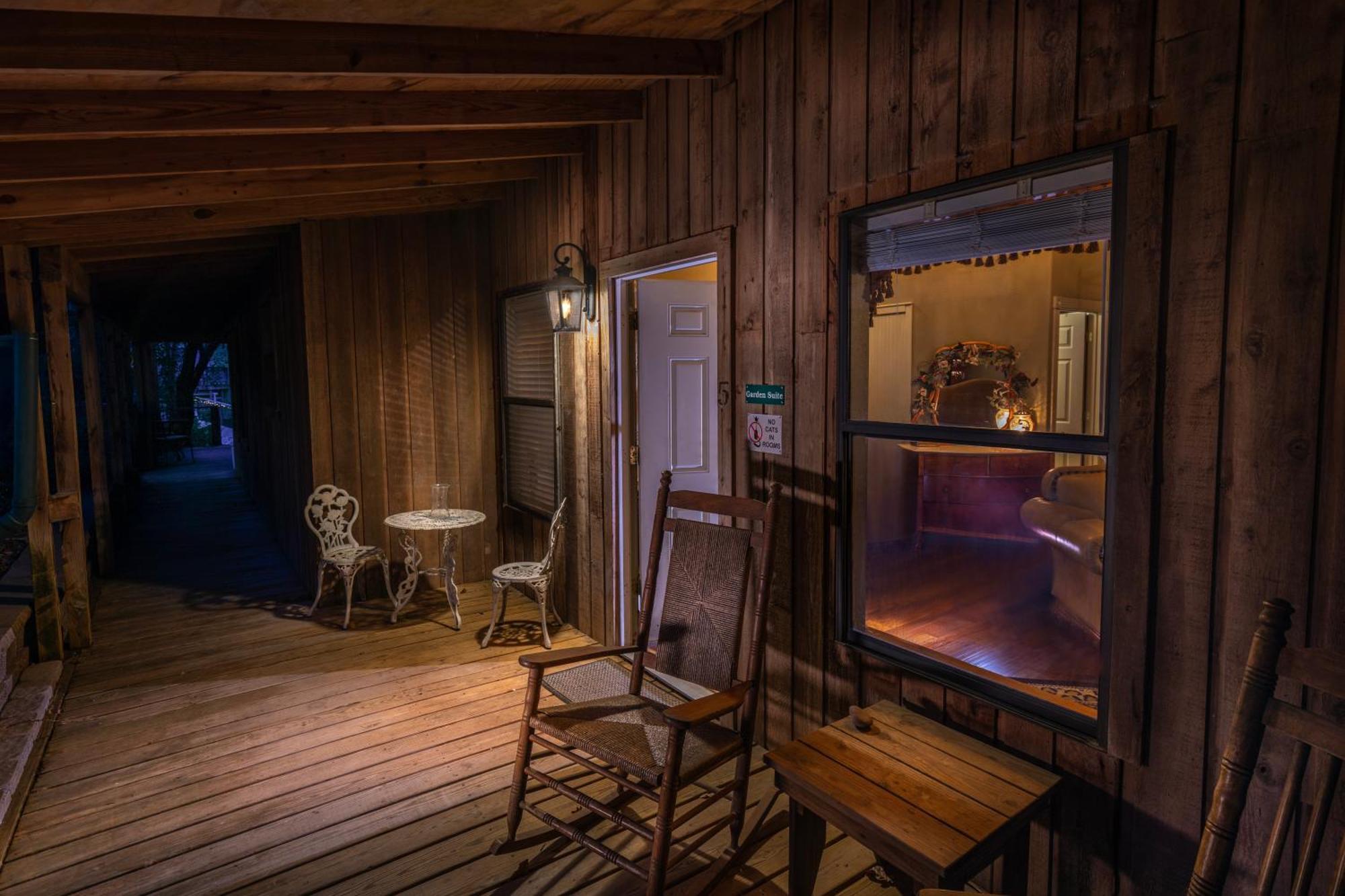 Bed And Breakfast On White Rock Creek Уако Екстериор снимка